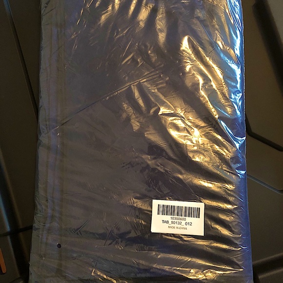 NIB Navy Blue Event Linens/Tablecloth’s - Picture 3 of 10